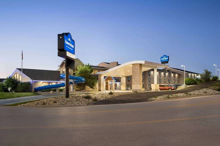 Hotel 52 of 55
