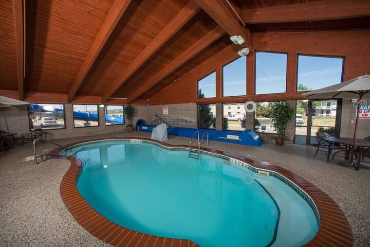 Pool 31 of 55