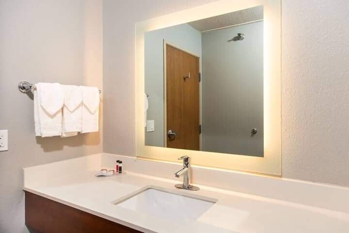 Room 27 of 55