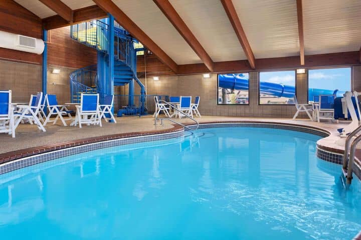 Pool 32 of 55